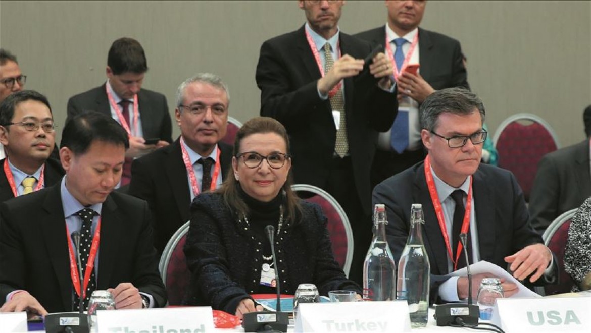 Ticaret Bakanı Ruhsar Pekcan Davos'ta DTÖ toplantılarına katıldı