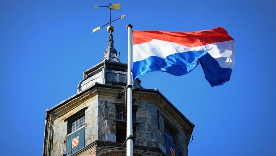Amsterdam'da hırsızlar 2 haftada 6 ATM patlattı