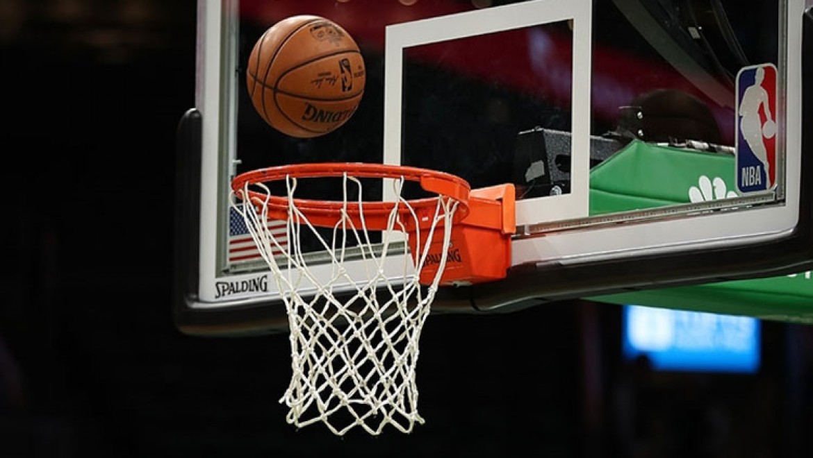 NBA'de Clippers, Jazz'ı yenerek konferans yarı final serisinde farkı bire indirdi