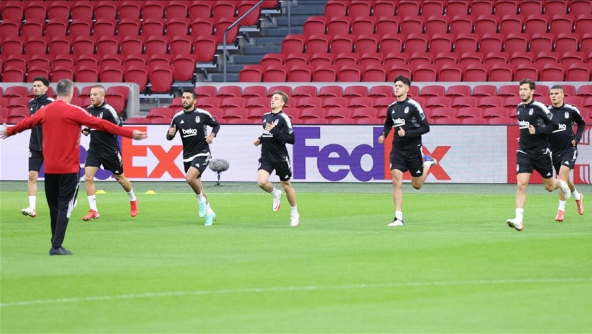 Beşiktaş'ın Ajax maçı kamp kadrosu belli oldu