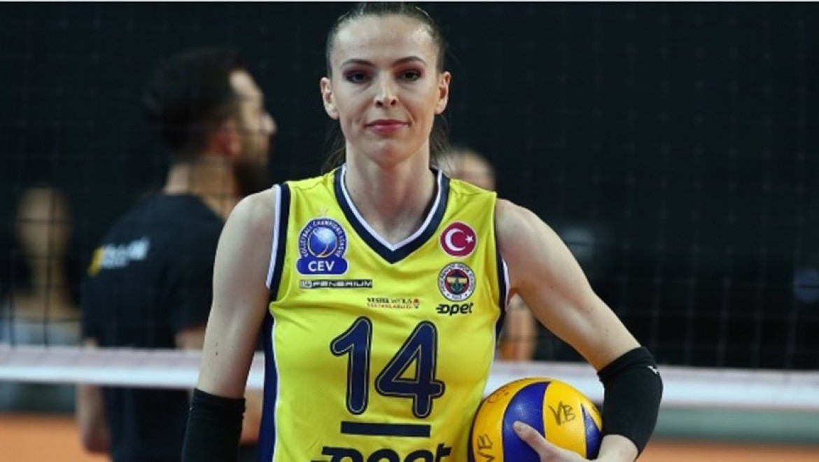 Fenerbahçe'de Eda Erdem'in sözleşmesi uzatıldı