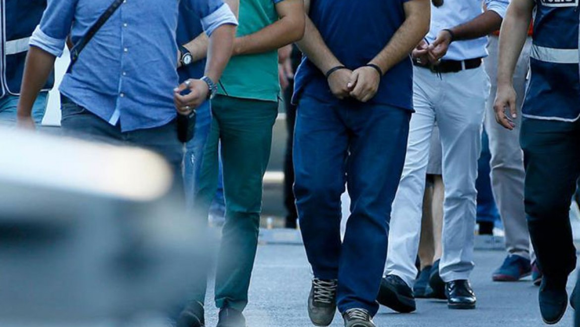 İstanbul'da Bazı Akademisyenler Gözaltında