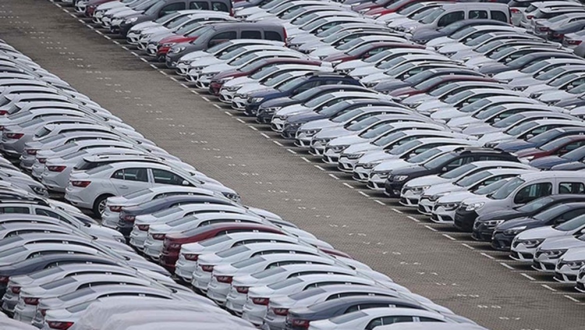 Otomobil ve hafif ticari araç satışları nisanda yüzde 132,4 arttı