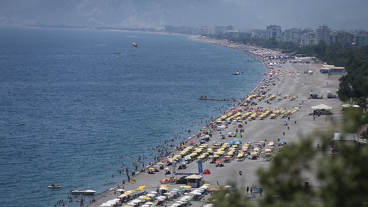 Antalya'ya gelen turist sayısında rekor artış