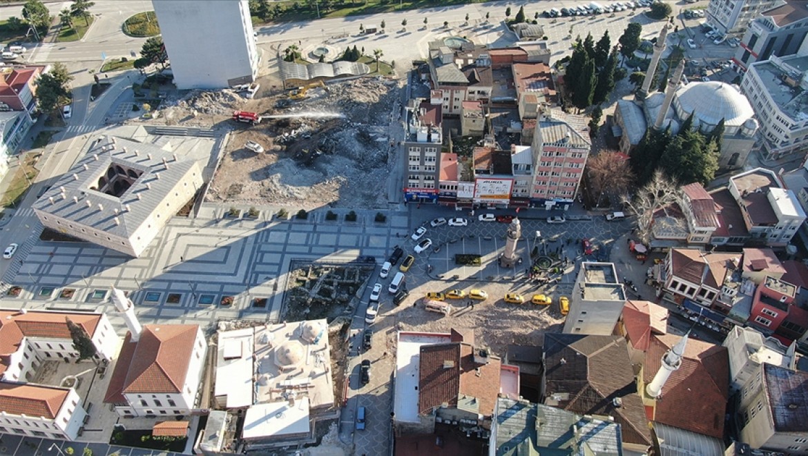 Samsun'daki tarihi Taşhan ve Saathane Meydanı tarihi dokusuna kavuşuyor