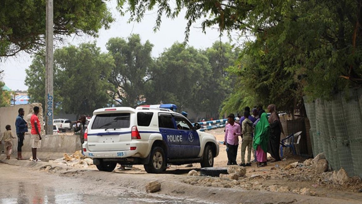 Somali'de eski milletvekilinin aracına bombalı saldırı