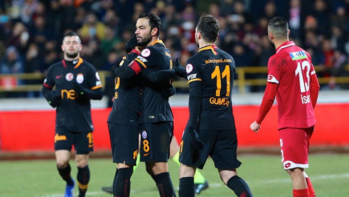 Galatasaray Bolu'da Avantajı Kaptı