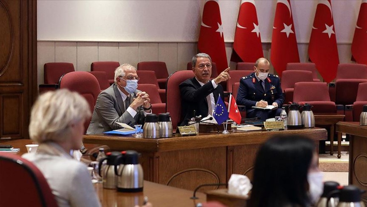 Milli Savunma Bakanı Akar: AB'nin Türkiye'ye objektif yaklaşması her iki tarafa büyük yarar sağlayacak