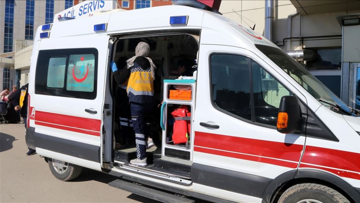 Sivas'ta tedavileri tamamlanan 8 Kovid-19 hastası taburcu edildi