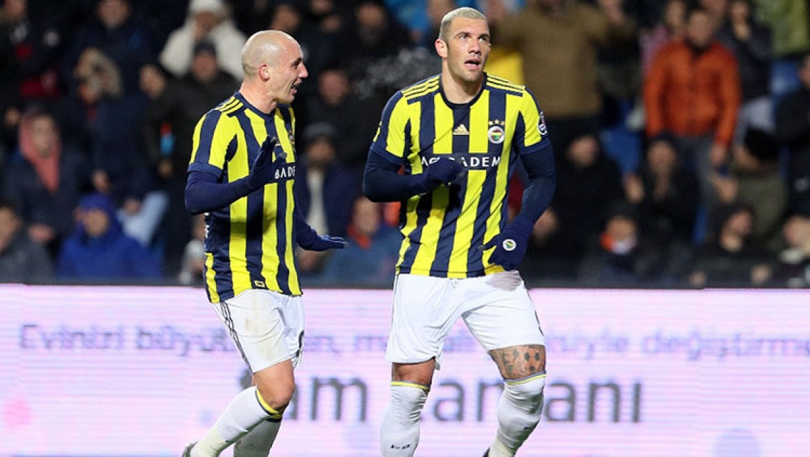 Fenerbahçe Başakşehir'i Fernandao İle Yıktı