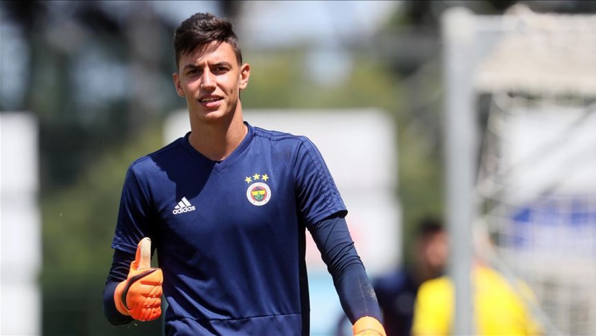 Fenerbahçe Berke Özer'i Westerlo'ya kiraladı