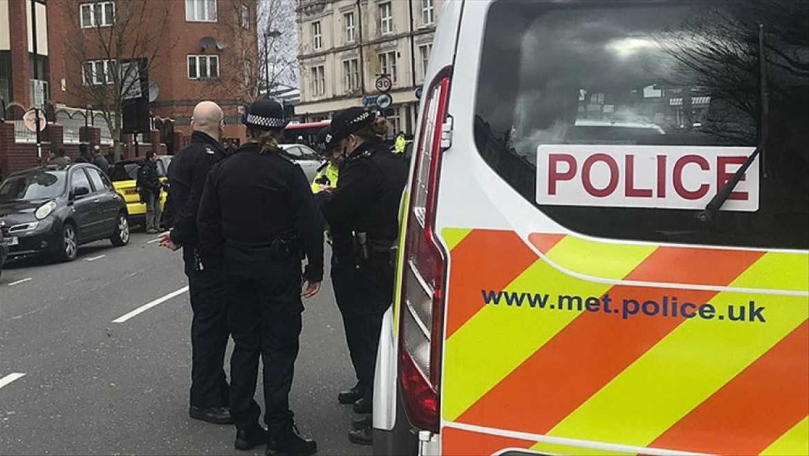 İngiltere'deki Bıçaklı Saldırıda Terör Şüphesi