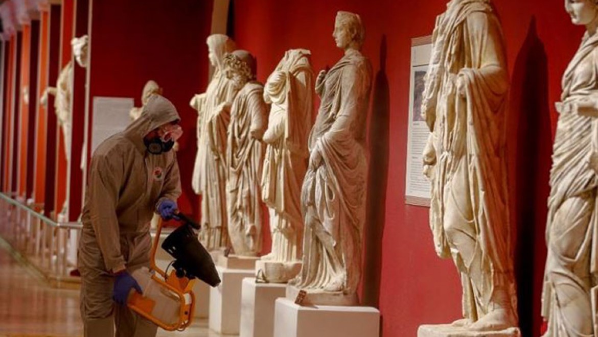 Antalya Müzesi açılış hazırlıklarında 'Kovid-19' hassasiyeti