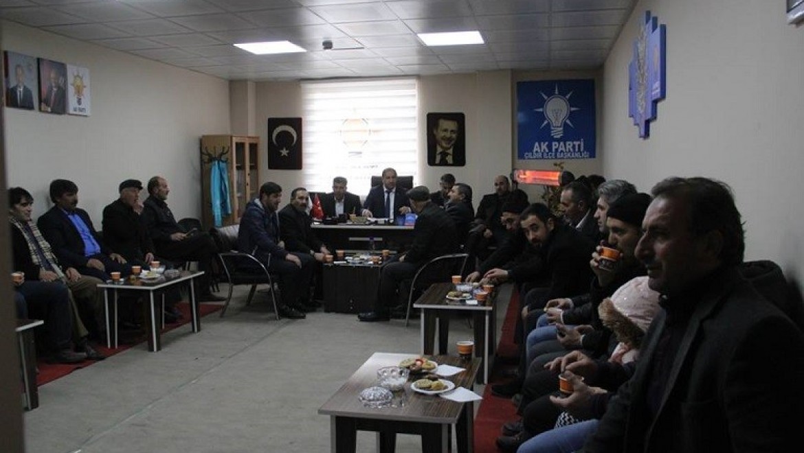 AK Parti Çıldır İlçe Teşkilatı Toplantı Yaptı