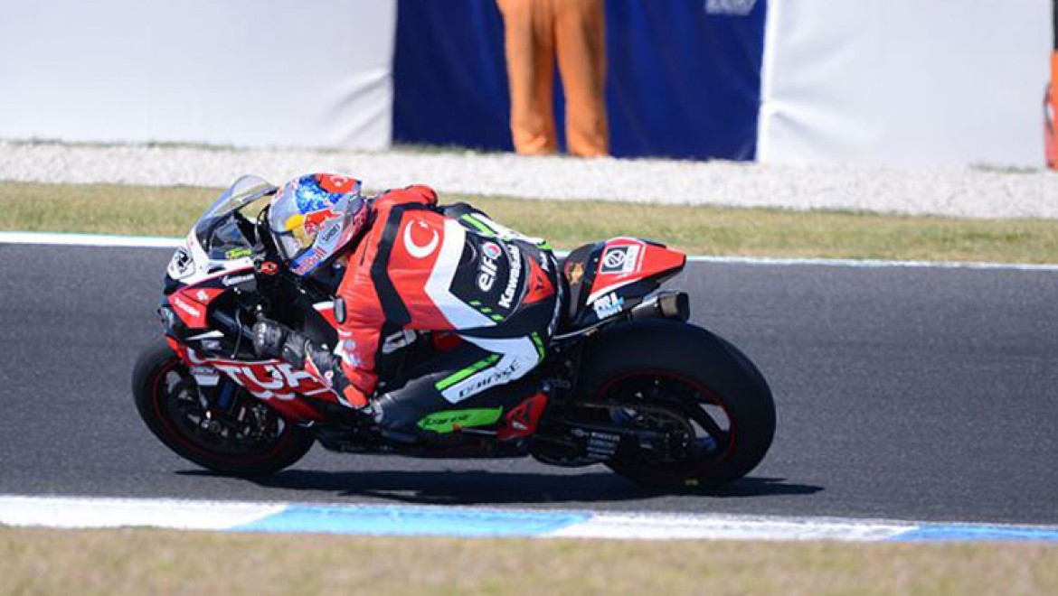 Milli motosikletçi Toprak Razgatlıoğlu İspanya'da 6. oldu
