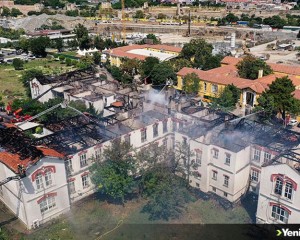 Cumhurbaşkanı Erdoğan, Balıklı Rum Hastanesi'ndeki yangın nedeniyle Başhekim Leana'yı aradı