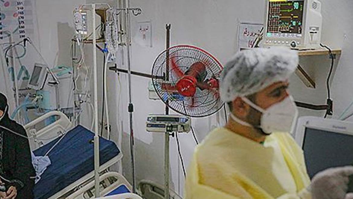 Suriye'de Şam ve Lazkiye'deki hastanelerde Kovid-19 hastaları için boş yer kalmadı
