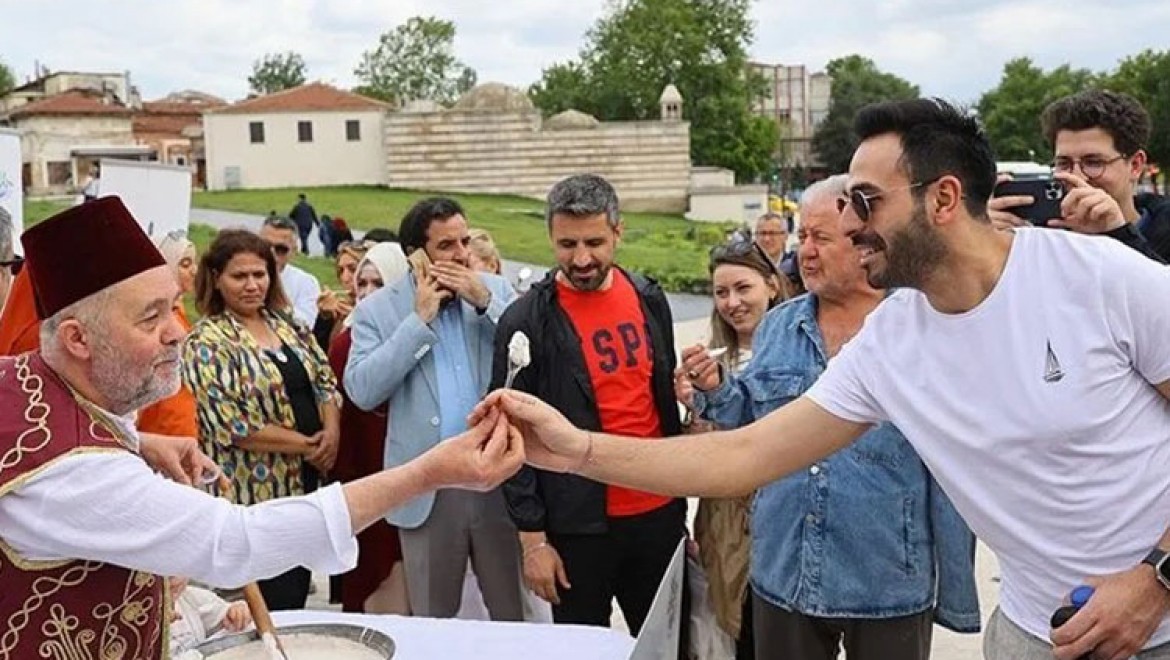 Edirne'de Türk Mutfağı Haftası etkinlikleri Deva-i misk helvası ikramıyla başladı