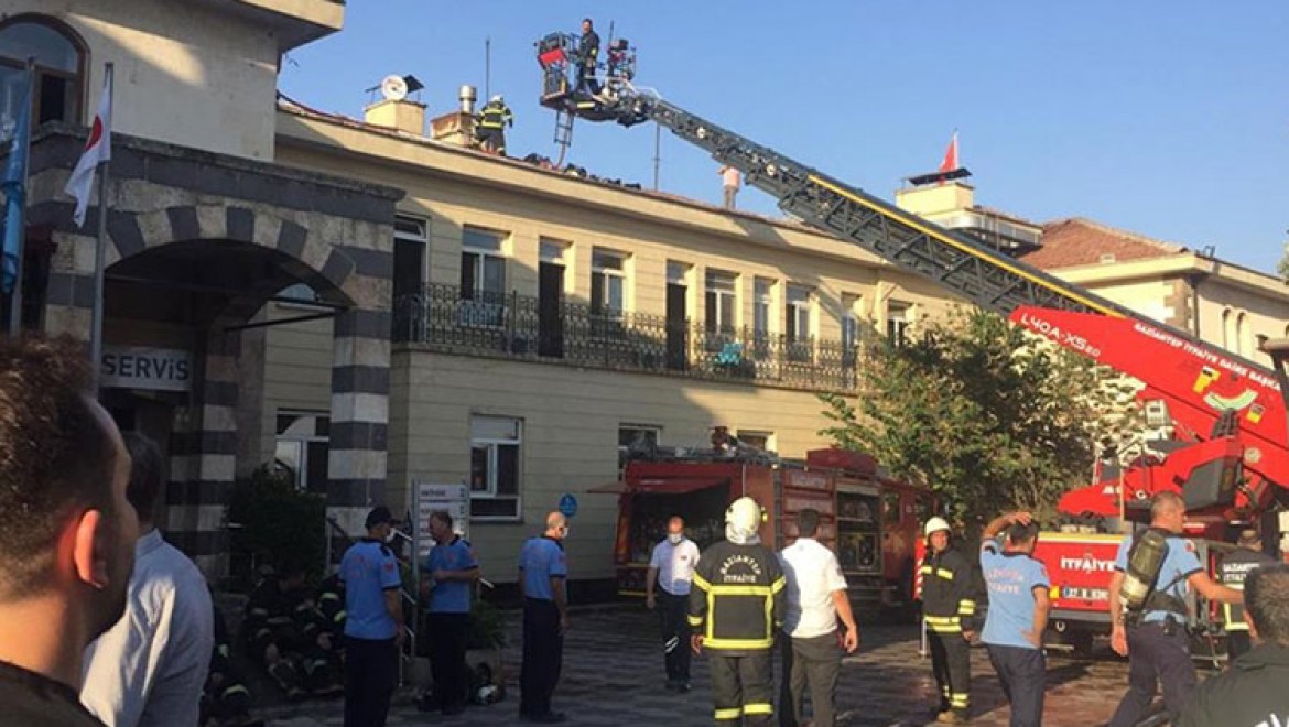 Gaziantep'te özel bir hastanede çıkan yangın kontrol altına alındı