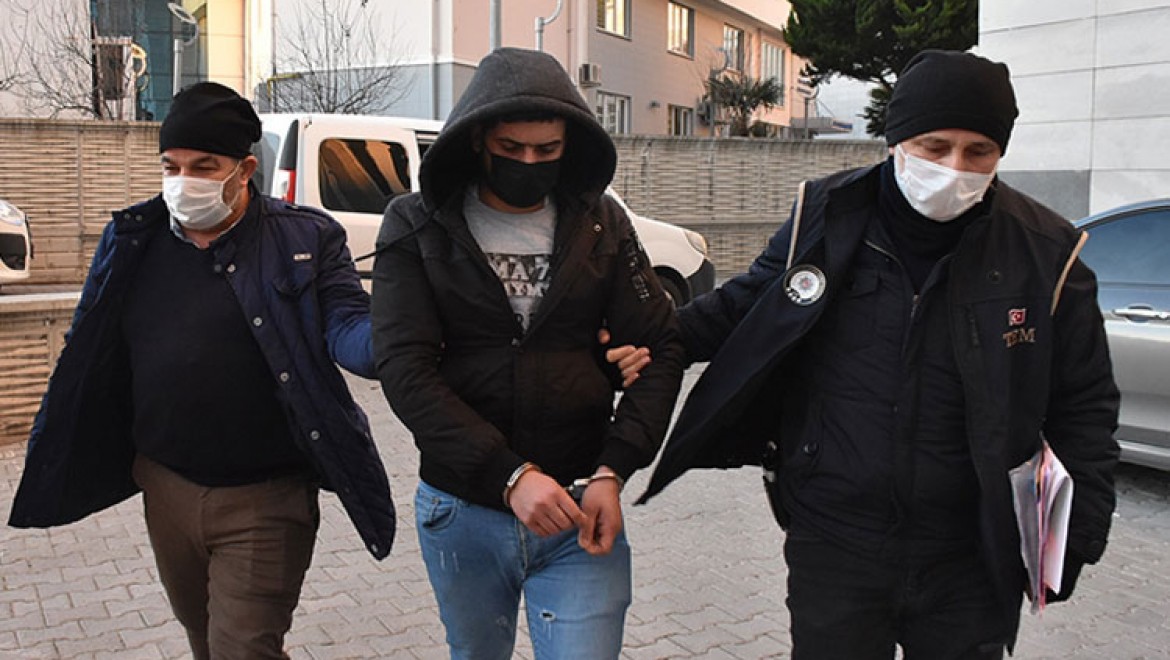 Samsun'daki DEAŞ operasyonunda yabancı uyruklu 14 şüpheli yakalandı