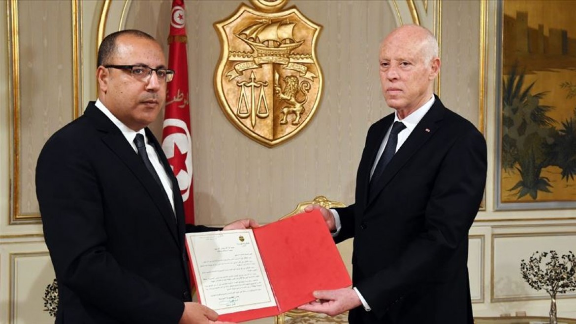 Tunus'ta hükümeti kurmakla görevlendirilen Meşişi: Siyasilerden oluşan bir hükümetin kurulması imkansız