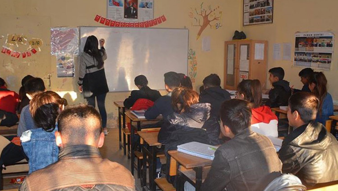Mardin ve Şırnak'ta terör mağduru öğrencilerin telafi eğitimi başladı