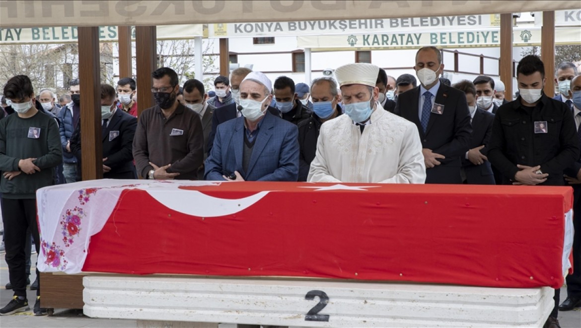 Kovid-19'dan hayatını kaybeden Cumhuriyet Savcısı Sultan Beyza Boyalı'nın cenazesi Konya'da defnedildi