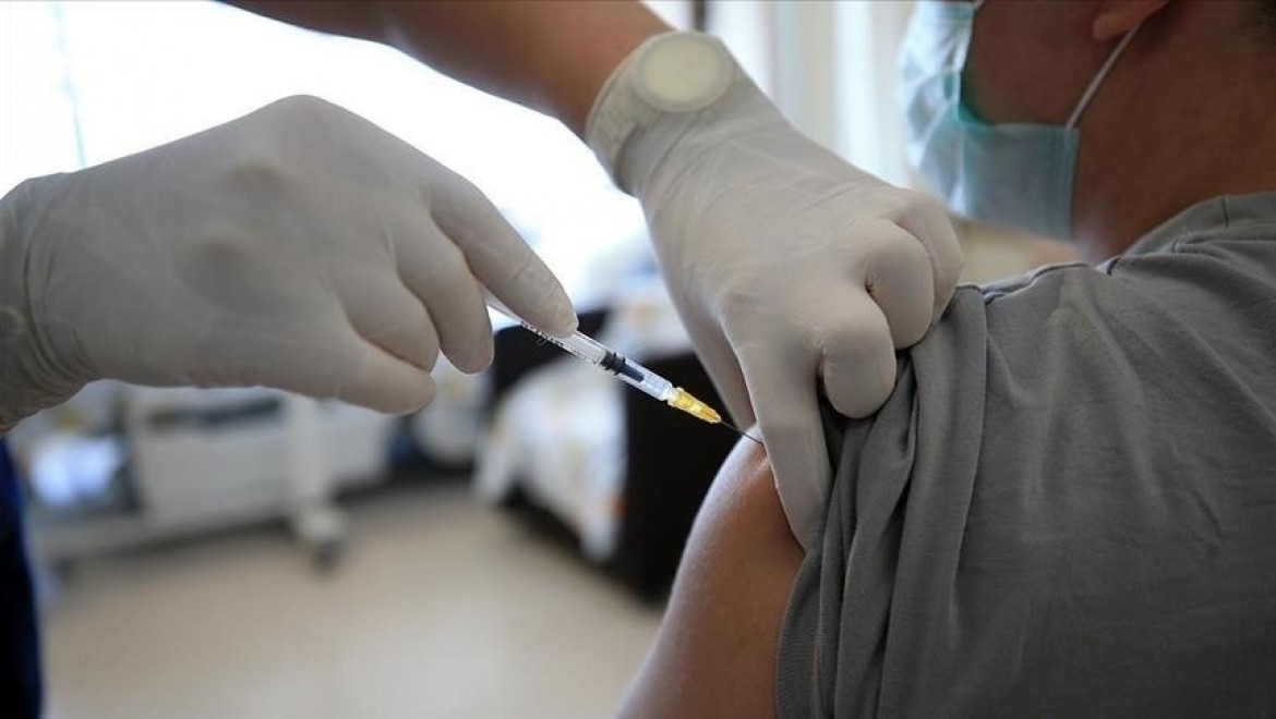Sağlık Bakanı Koca: Türkiye 10 milyon doz aşı hibesi yapacak
