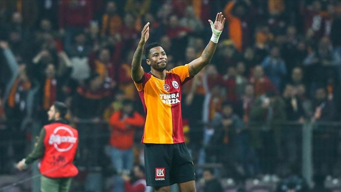 Galatasaray Ryan Donk'un sözleşmesini uzattı