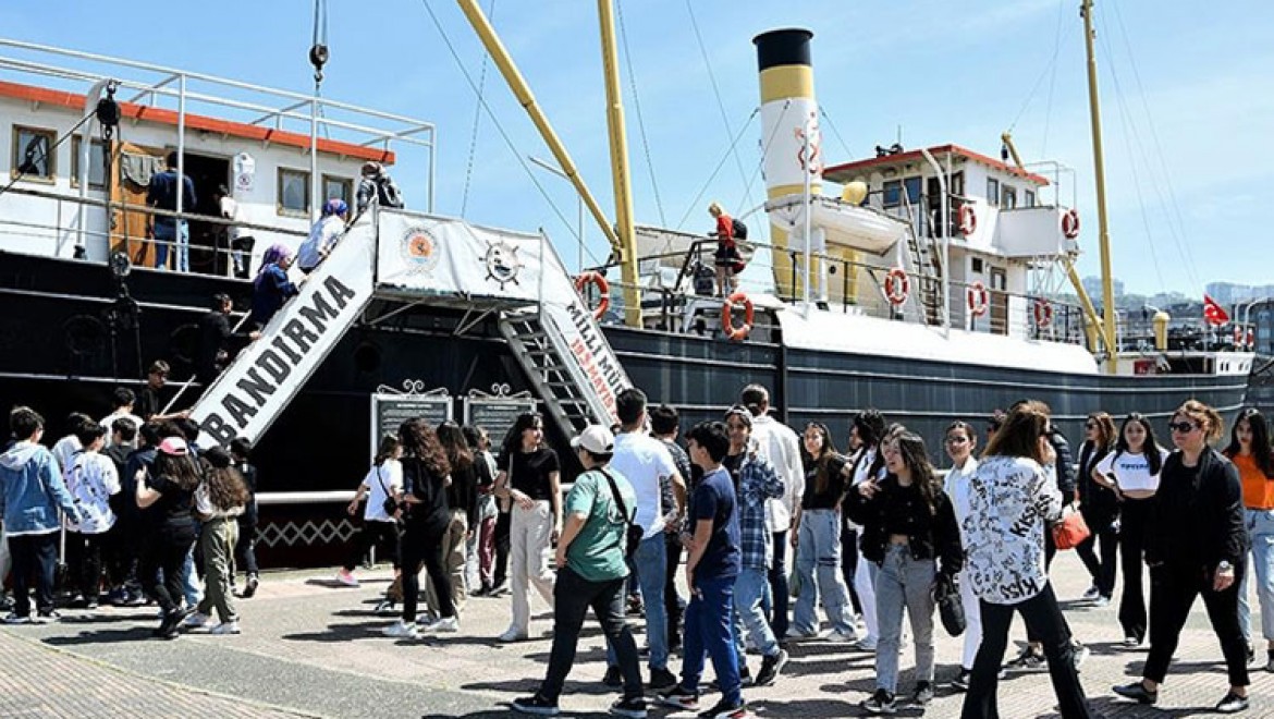 Bandırma Müze Gemisi 276 bin ziyaretçiyi ağırladı