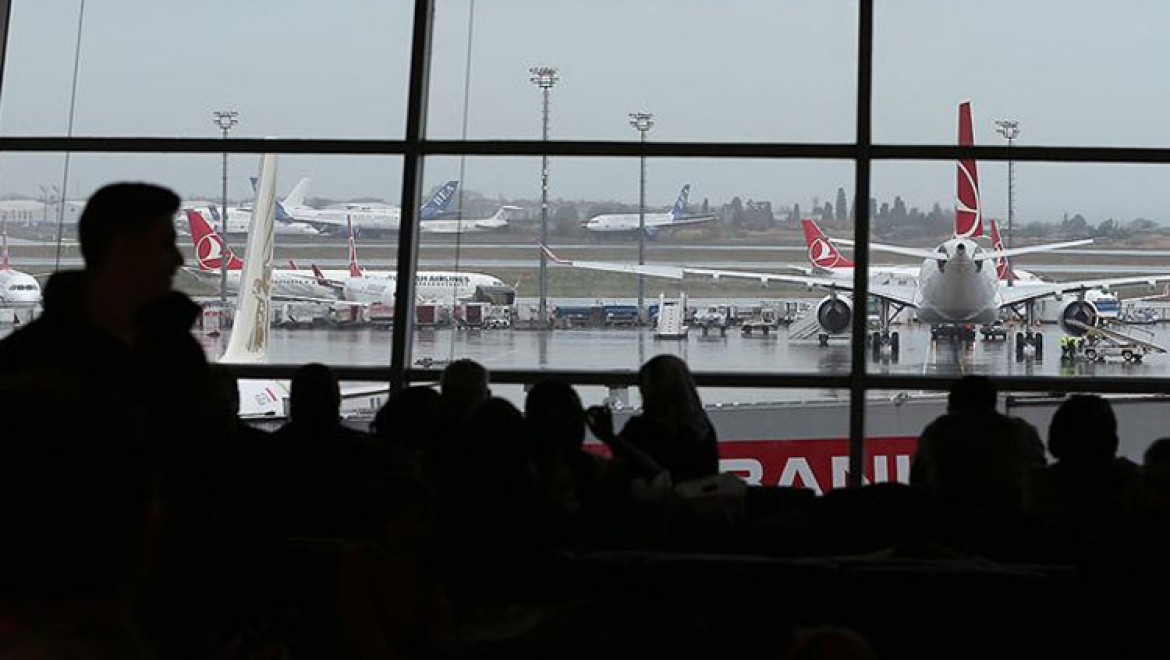 İstanbul ile Atatürk havalimanları, 11 ayda yolcu ve sefer sayılarını artırdı