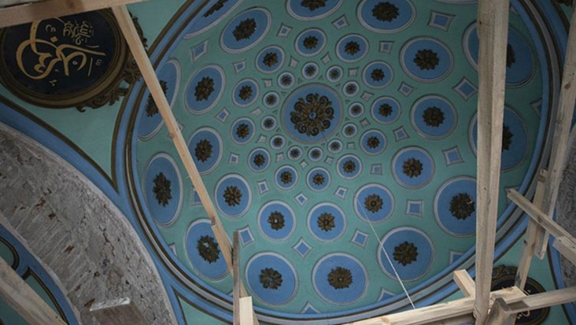 'İzmir'in kalbi'ndeki 400 yıllık Hatuniye Camisi restore ediliyor