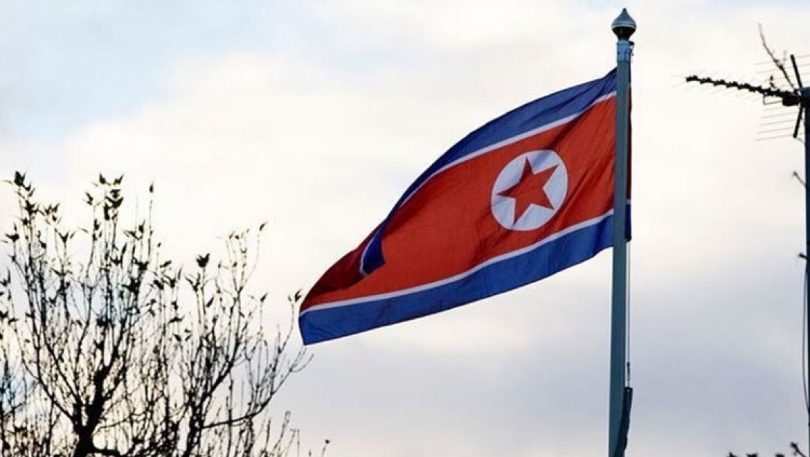 Kuzey Kore'nin denizaltıdan balistik füze fırlatmaya hazırlandığı iddiası