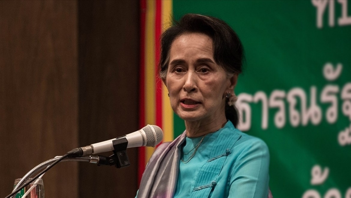 Myanmar'ın devrik lideri Suu Çii 'resmi sırlar' davasında ilk kez ifade verdi