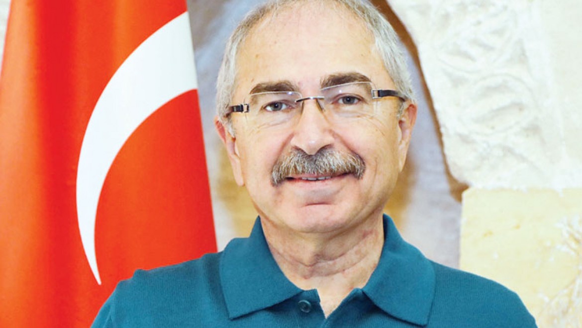 Mardin Vali/Belediye Başkan Vekili Mustafa Yaman: Dört Dilde Hizmet Veriyoruz