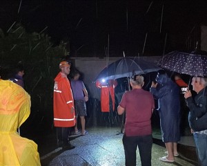 Rize'de şiddetli yağış nedeniyle 2 ev tedbir amacıyla boşaltıldı