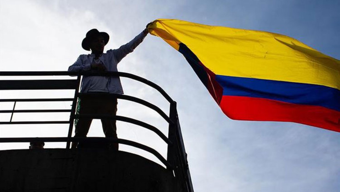 Kolombiya'da hükümetin diyalog masasına genel grevi örgütleyenler de katılacak