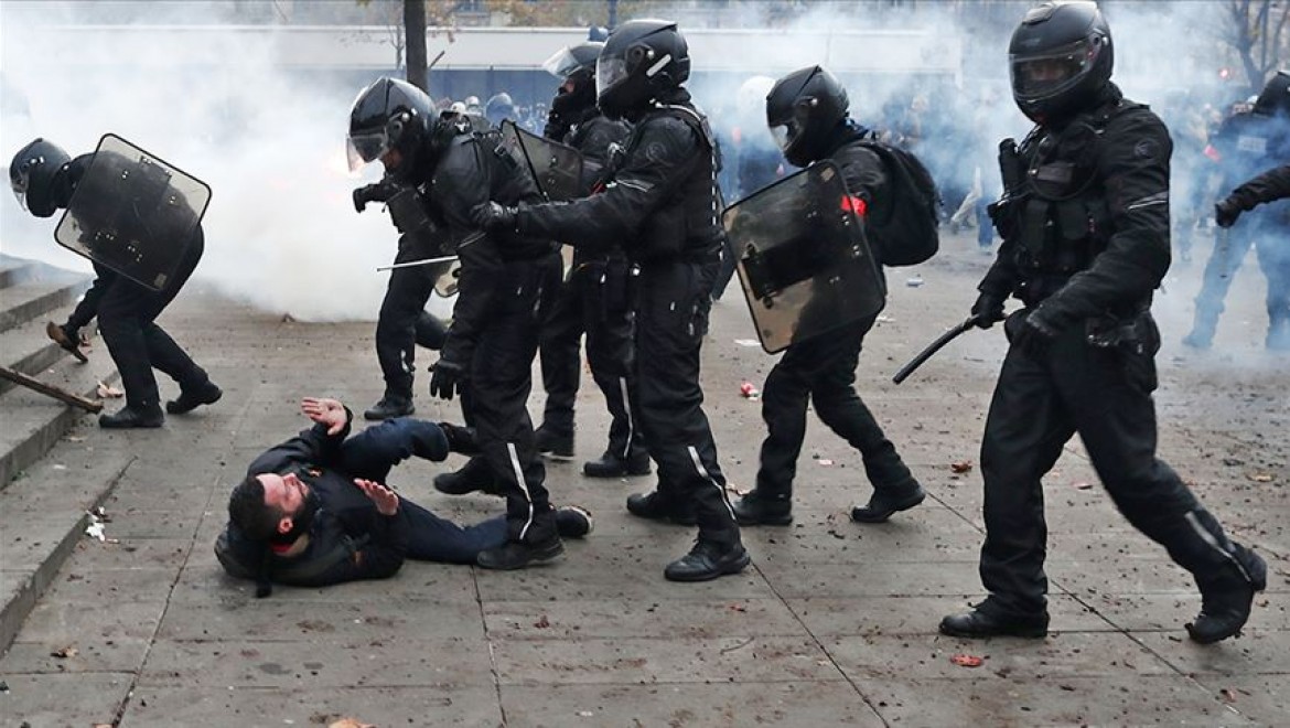 AB Fransız polisinin şiddetini kınamaktan kaçındı
