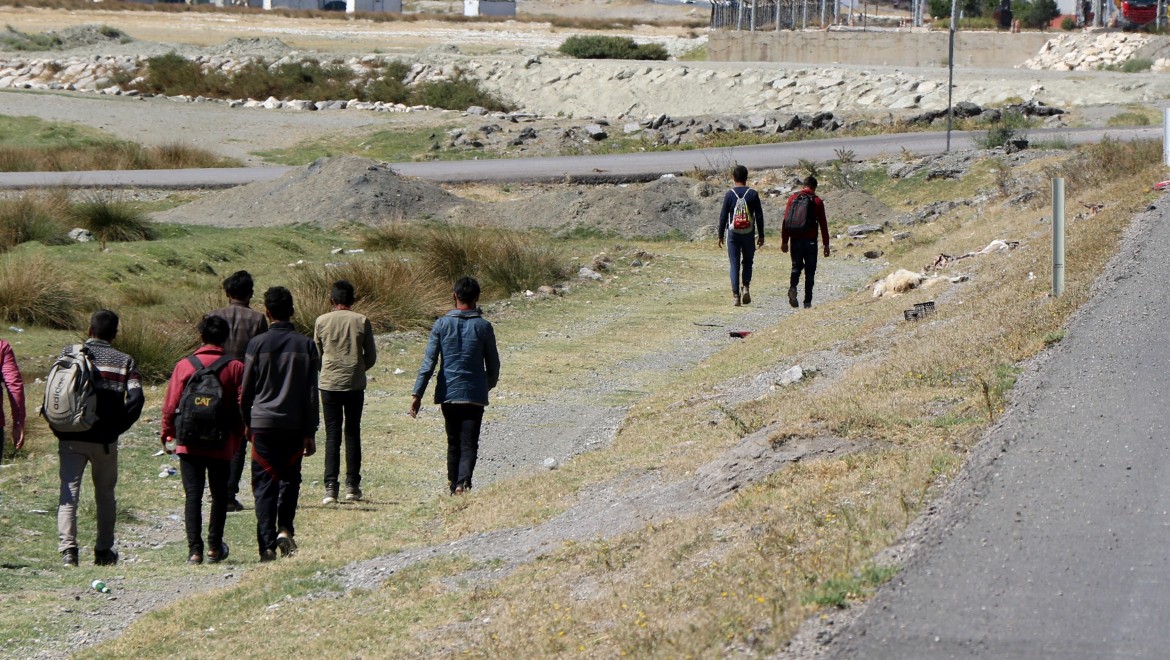 Erzincan'da 27 kaçak göçmen yakalandı