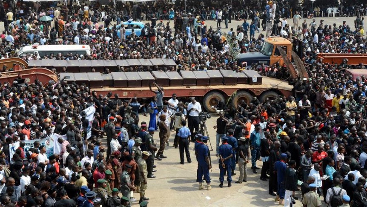 Nijerya'da 157 Bin Kişi Evine Döndü
