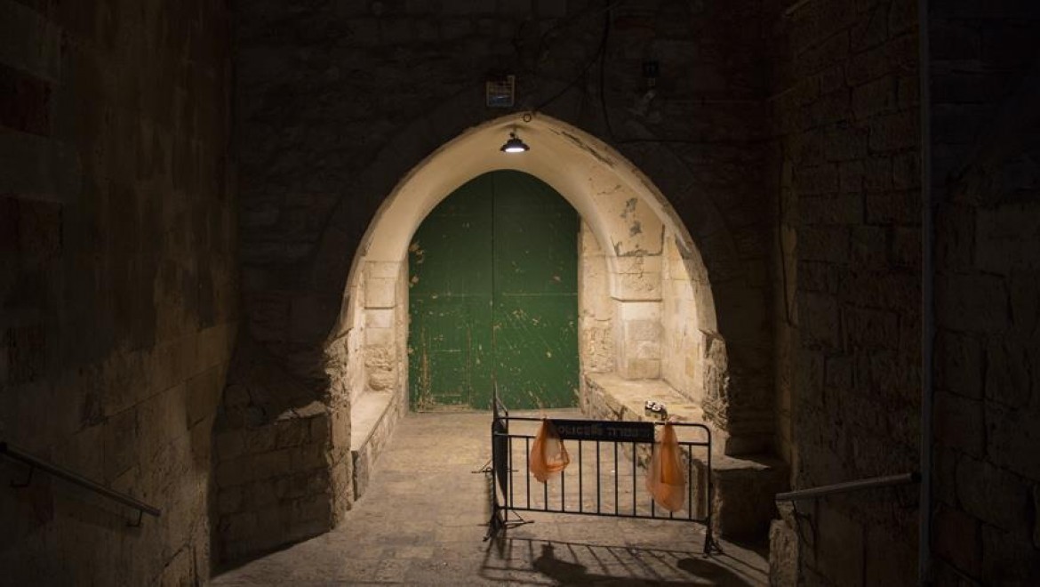 İsrail Polisi Mescid-i Aksa'nın Kapılarını Kapattı