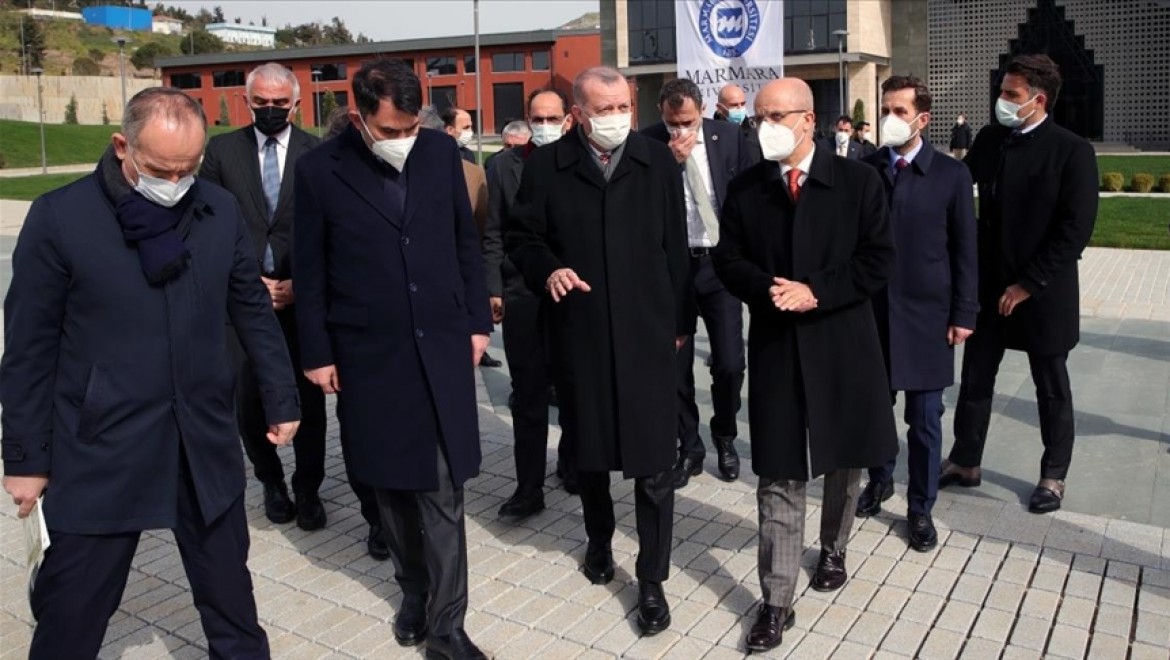 Cumhurbaşkanı Erdoğan, Marmara Üniversitesi Recep Tayyip Erdoğan Külliyesi inşaatını inceledi