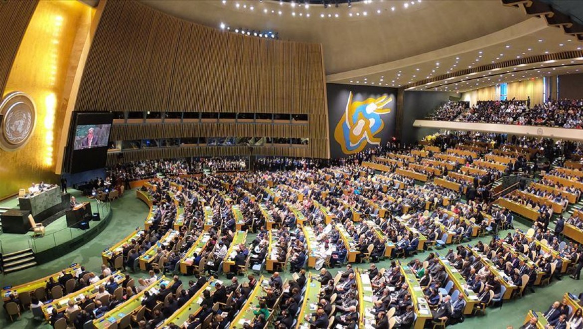 BM'den Lübnan'a 'siyasete değil halka öncelik tanıyın' çağrısı