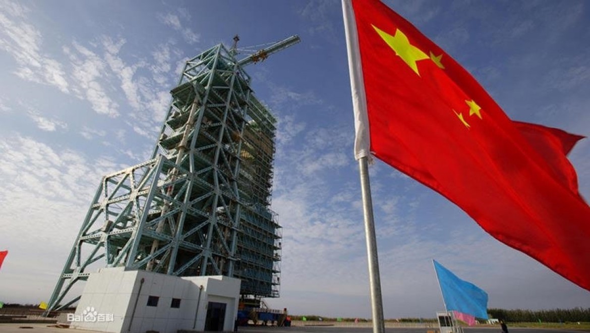 Çinli taykonotları taşıyan Şıncou-13 mekiği uzay istasyonuna kenetlendi
