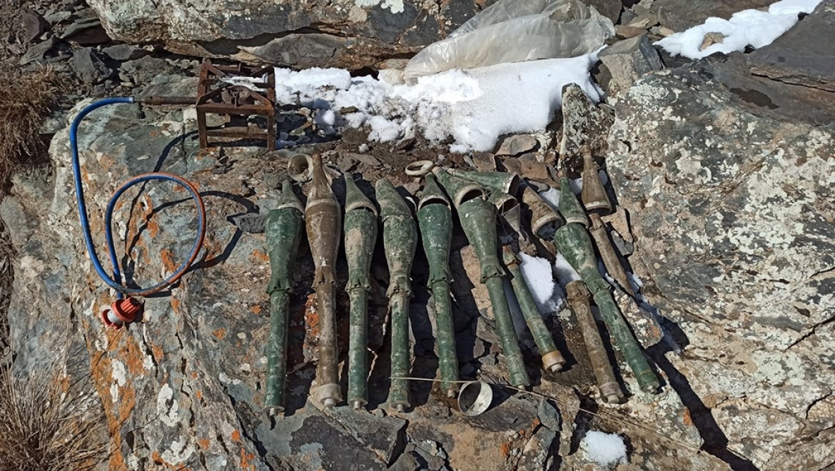 Van'da 10 adet RPG-7 antitank roketatar mühimmatı ele geçirildi