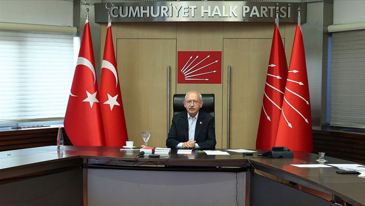 CHP Genel Başkanı Kılıçdaroğlu Hikmet Çetin ve Murat Karayalçın ile görüştü