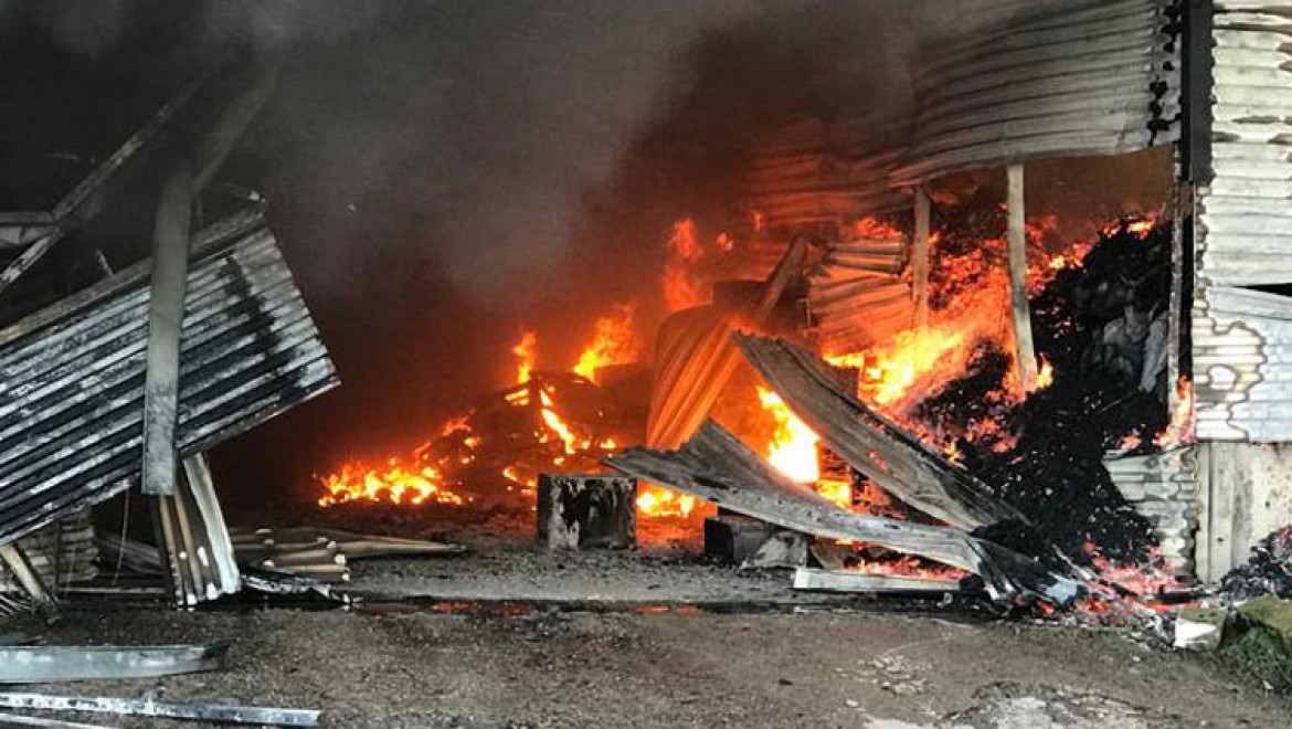Sakarya'da Fabrika Yangını