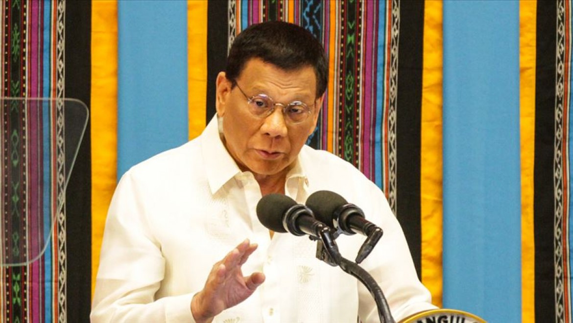 Duterte Kovid-19 önlemlerine uymayanları tehdit etti