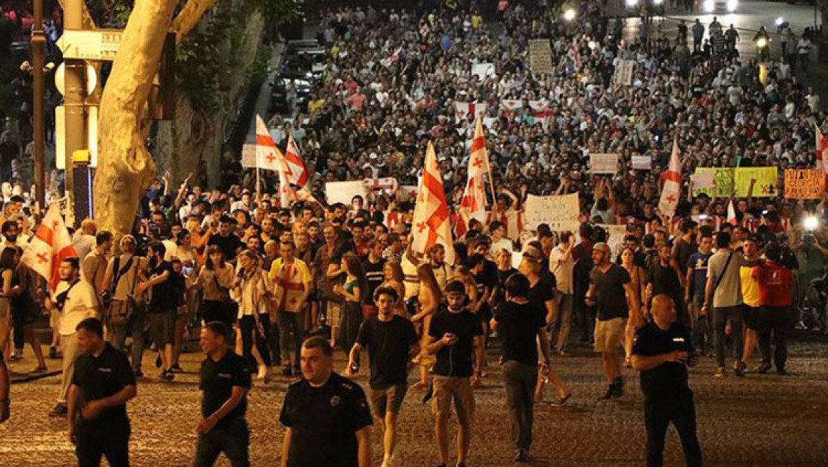 Gürcistan'da protestolar devam ediyor