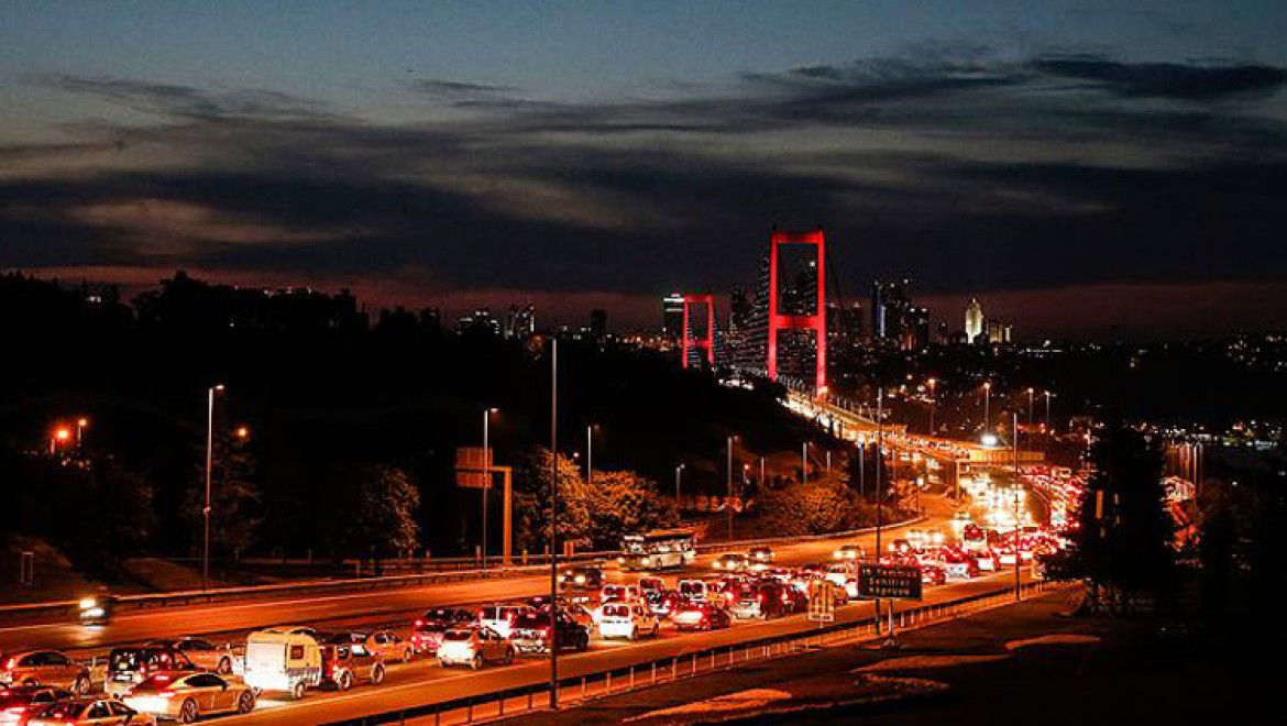 İstanbul'da Bazı Yollar Trafiğe Kapatılacak